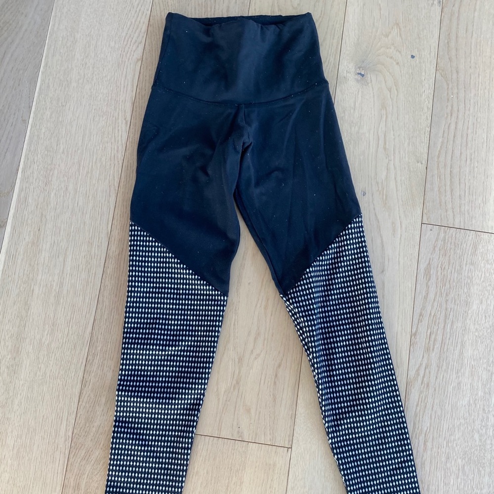 Strut This Checkered Leggings
